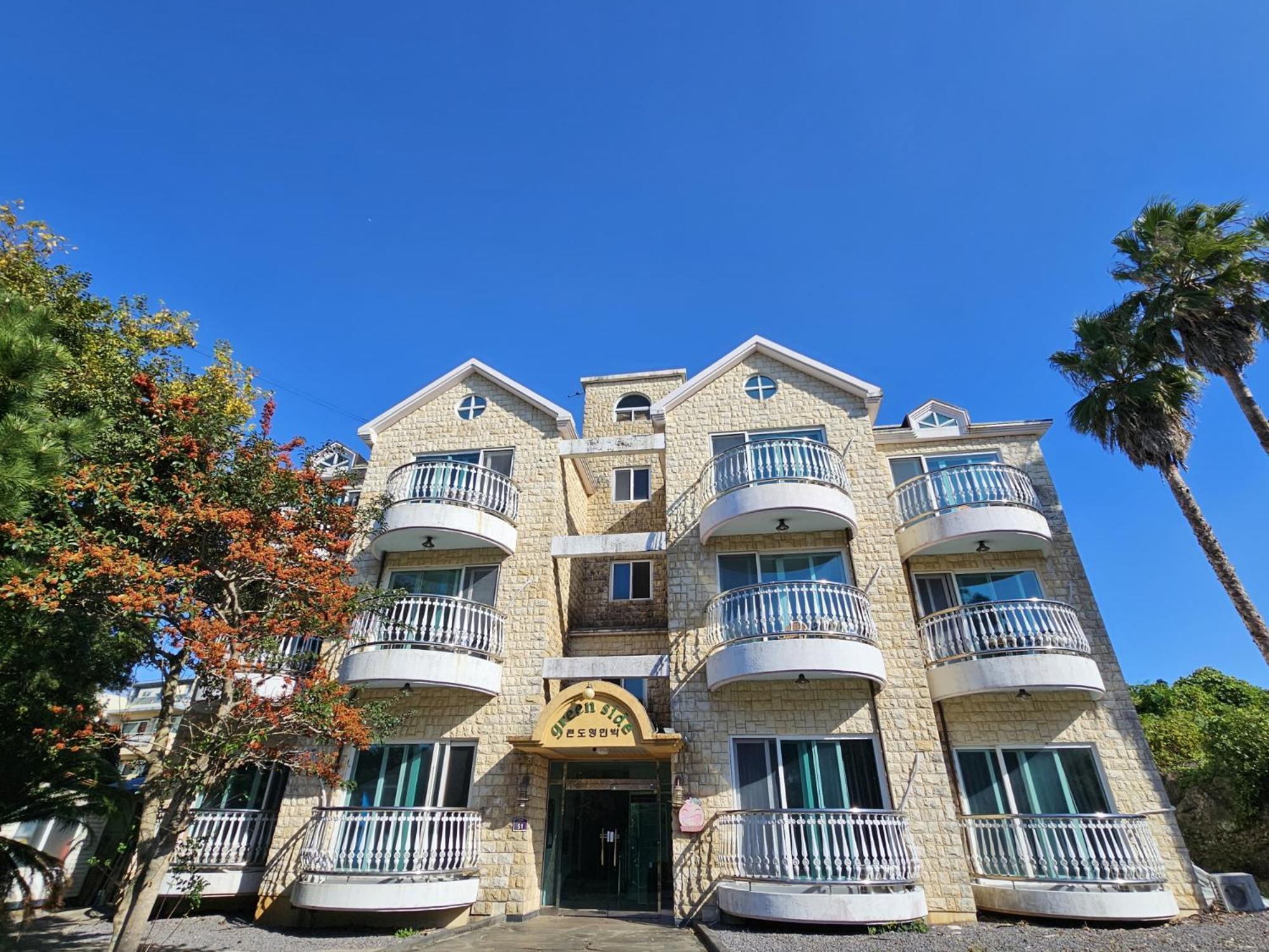 Greenside Pension Seogwipo-stad Buitenkant foto