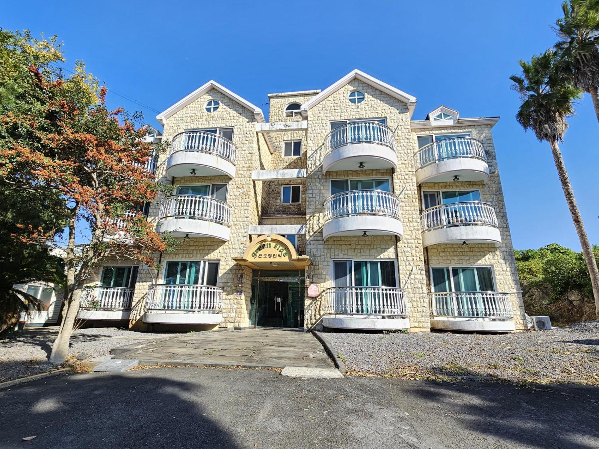 Greenside Pension Seogwipo-stad Buitenkant foto